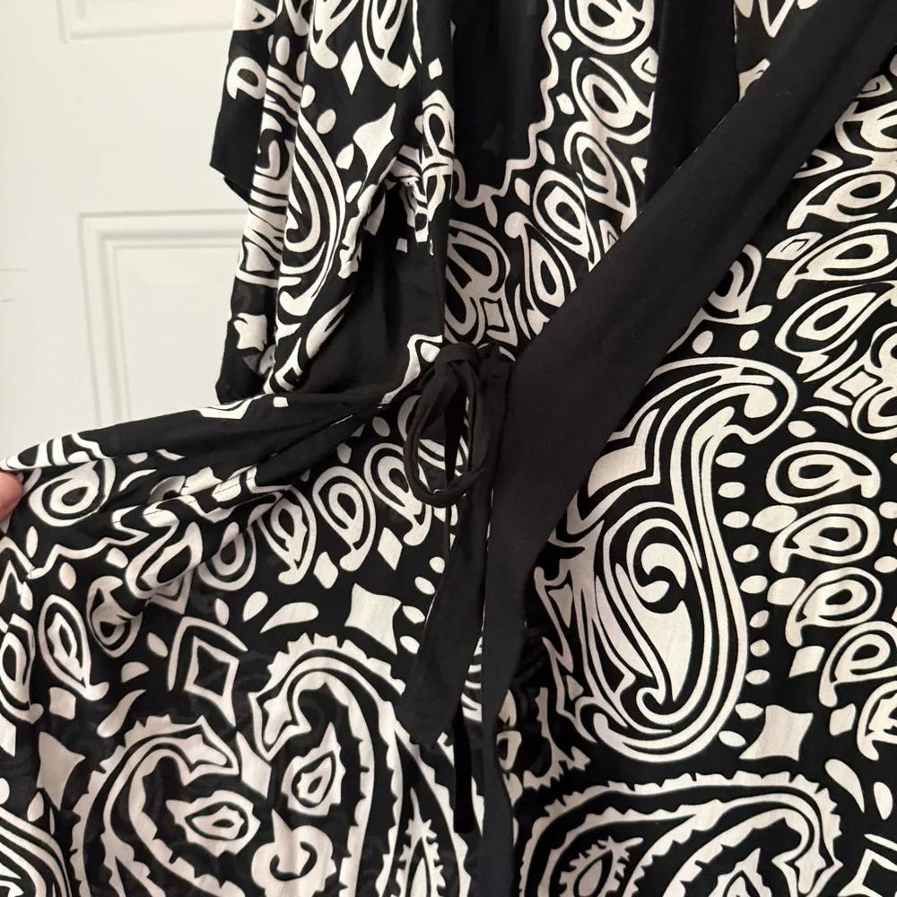 JONNY COTA black and white paisley print rayon kimono sleeve wrap top duster - Picture 3 of 9